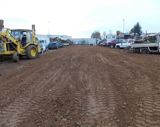 Segura TP, basée à Meyzieu, intervient autour de la ville pour vos travaux publics et particuliers, terrassement, VRD et pose d'enrobés.